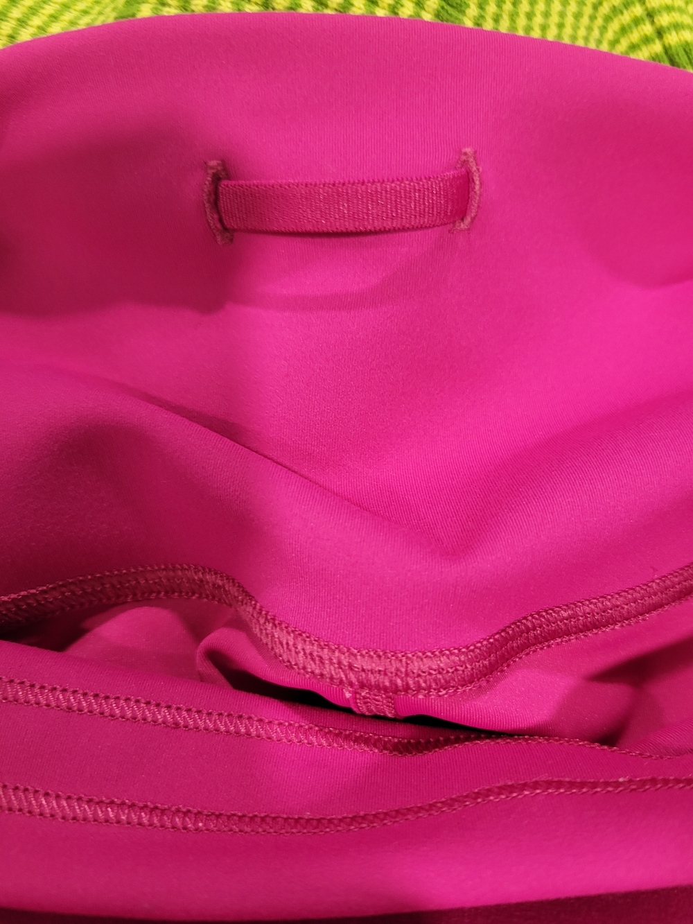 Lululemon Wonder Train High-Rise Women's Raspberry Leggings Size 14 - Picture 8 of 8